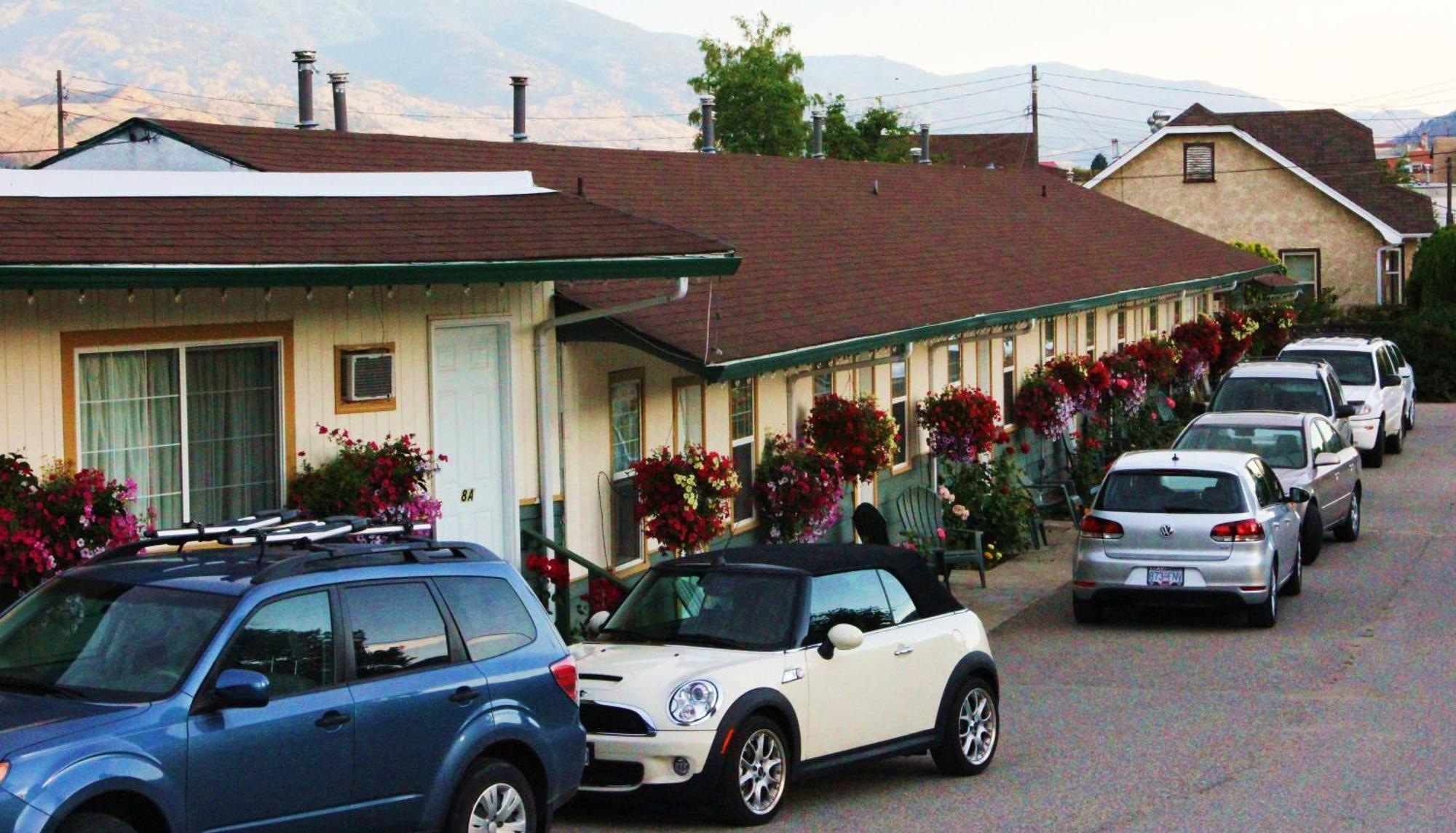 Boundary Motel Osoyoos Exteriör bild